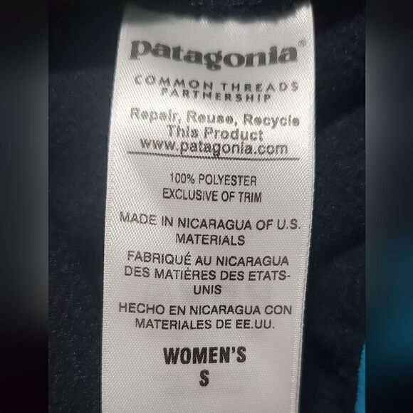 Patagonia Synchilla Black & Robin Egg Blue Pullover Sweatshirt - Picture 6 of 6